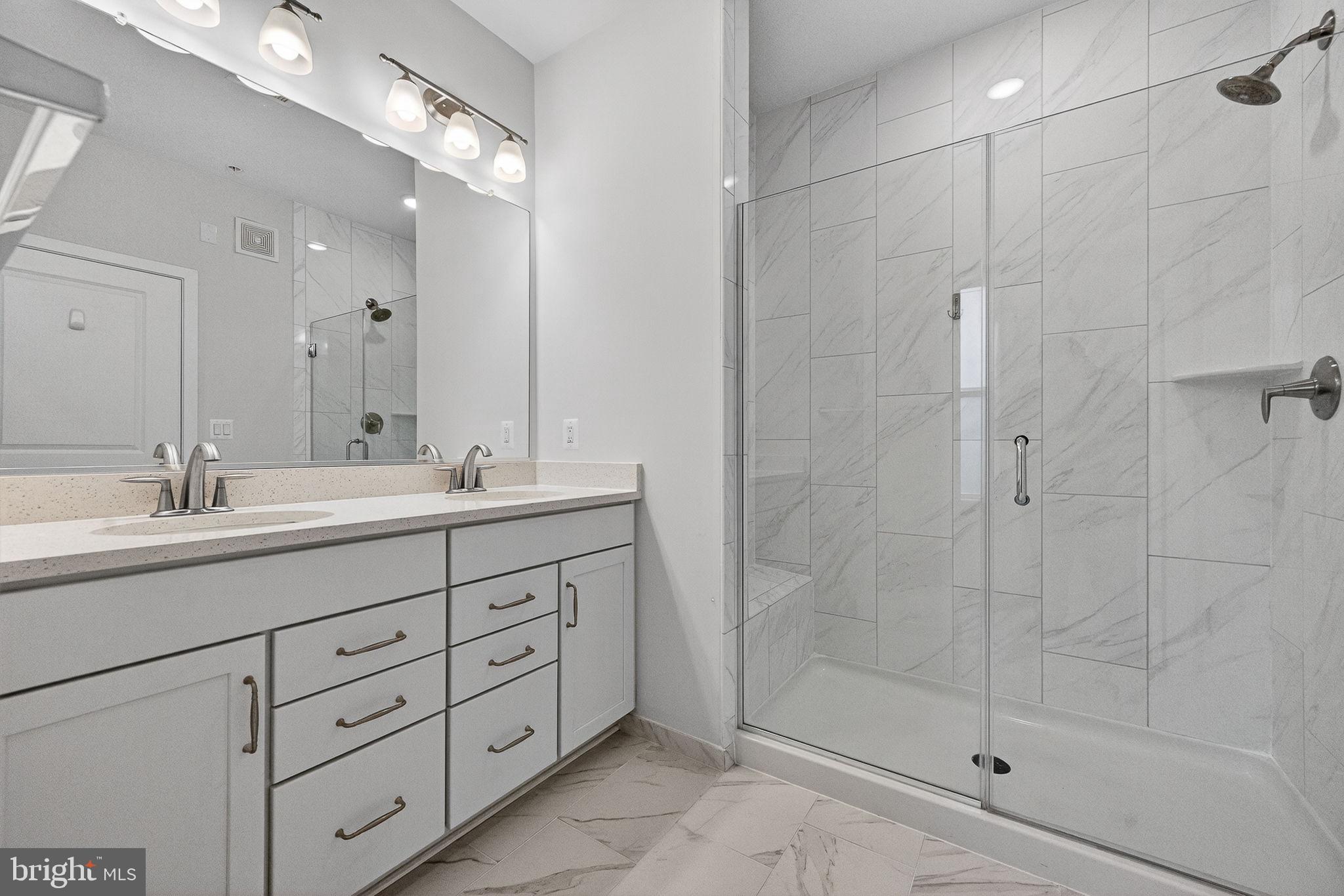 23639 GOLDEN EMBERS SQUARE 105
