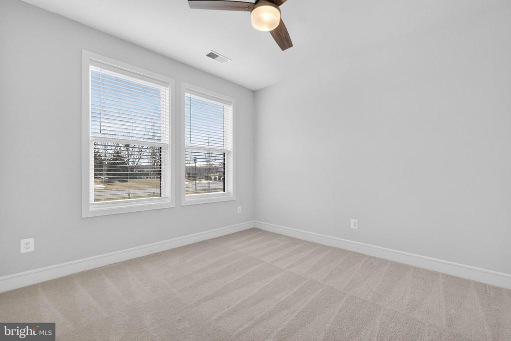 23639 GOLDEN EMBERS SQUARE 105
