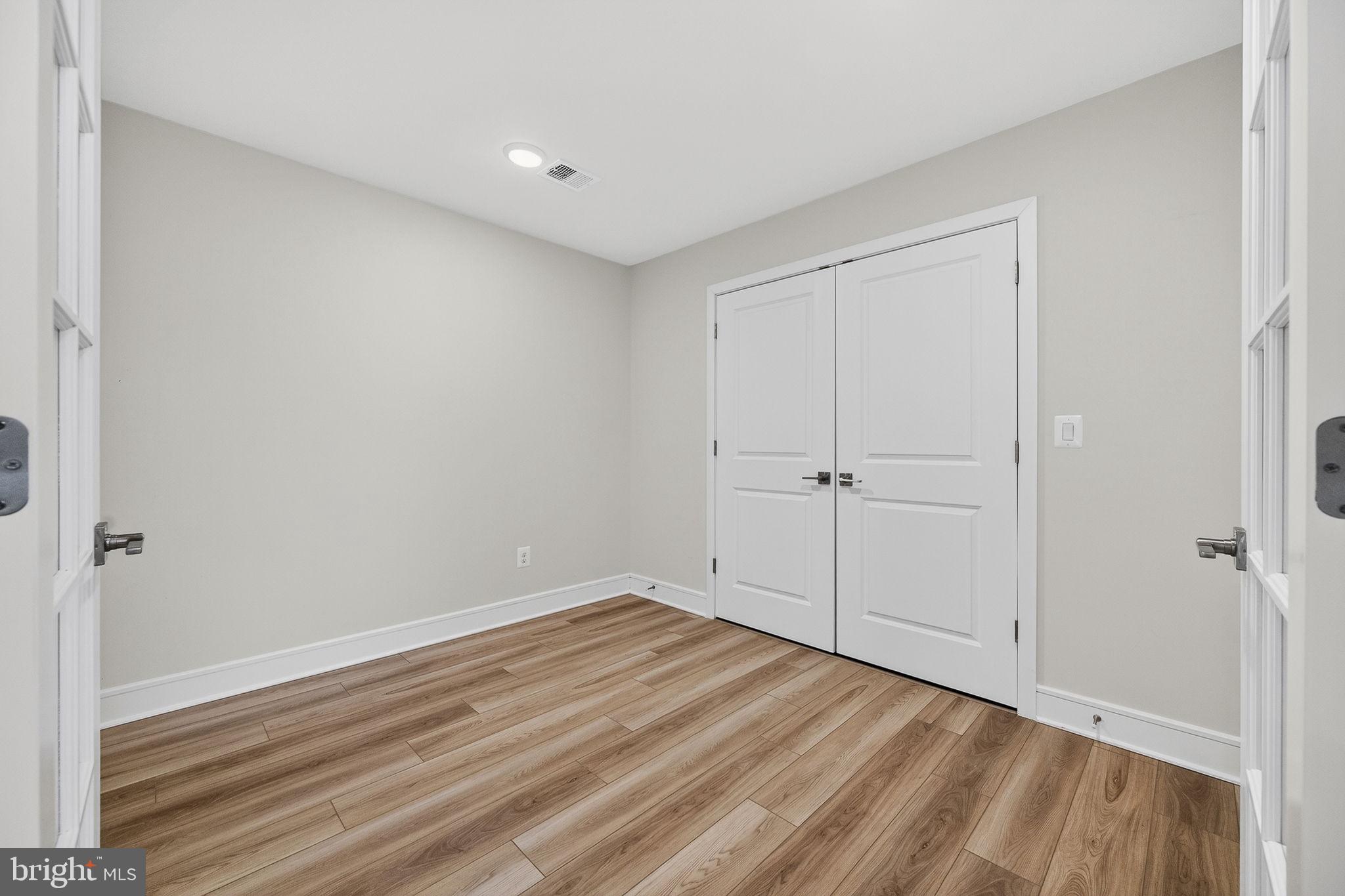 23639 GOLDEN EMBERS SQUARE 105