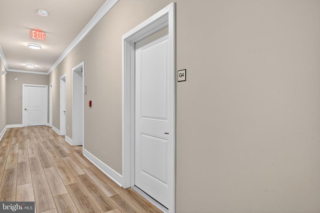 23639 GOLDEN EMBERS SQUARE 105