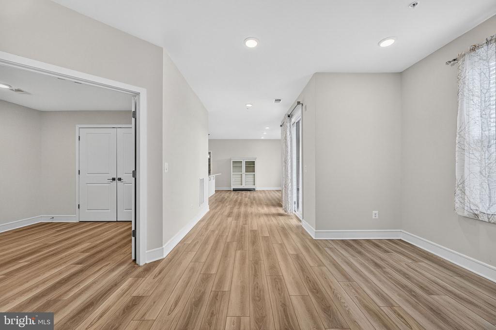 23639 GOLDEN EMBERS SQUARE 105