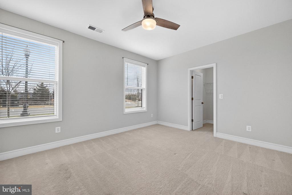 23639 GOLDEN EMBERS SQUARE 105