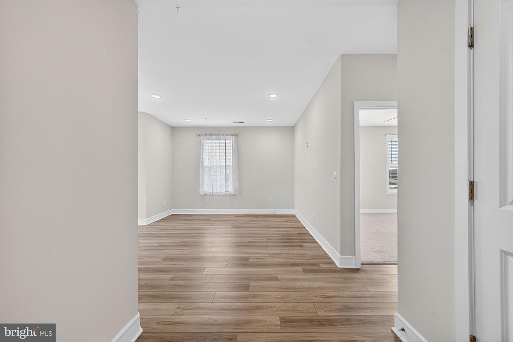 23639 GOLDEN EMBERS SQUARE 105
