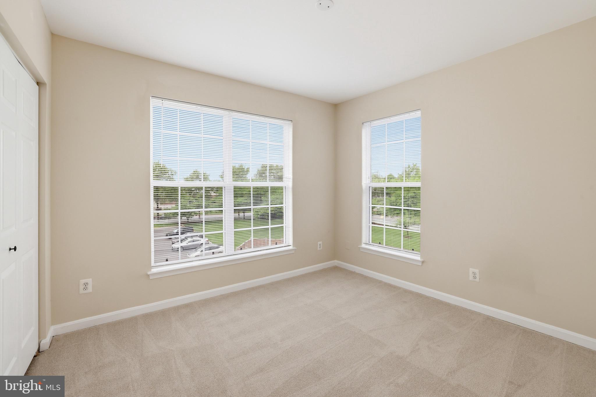25340 LAKE MIST 304