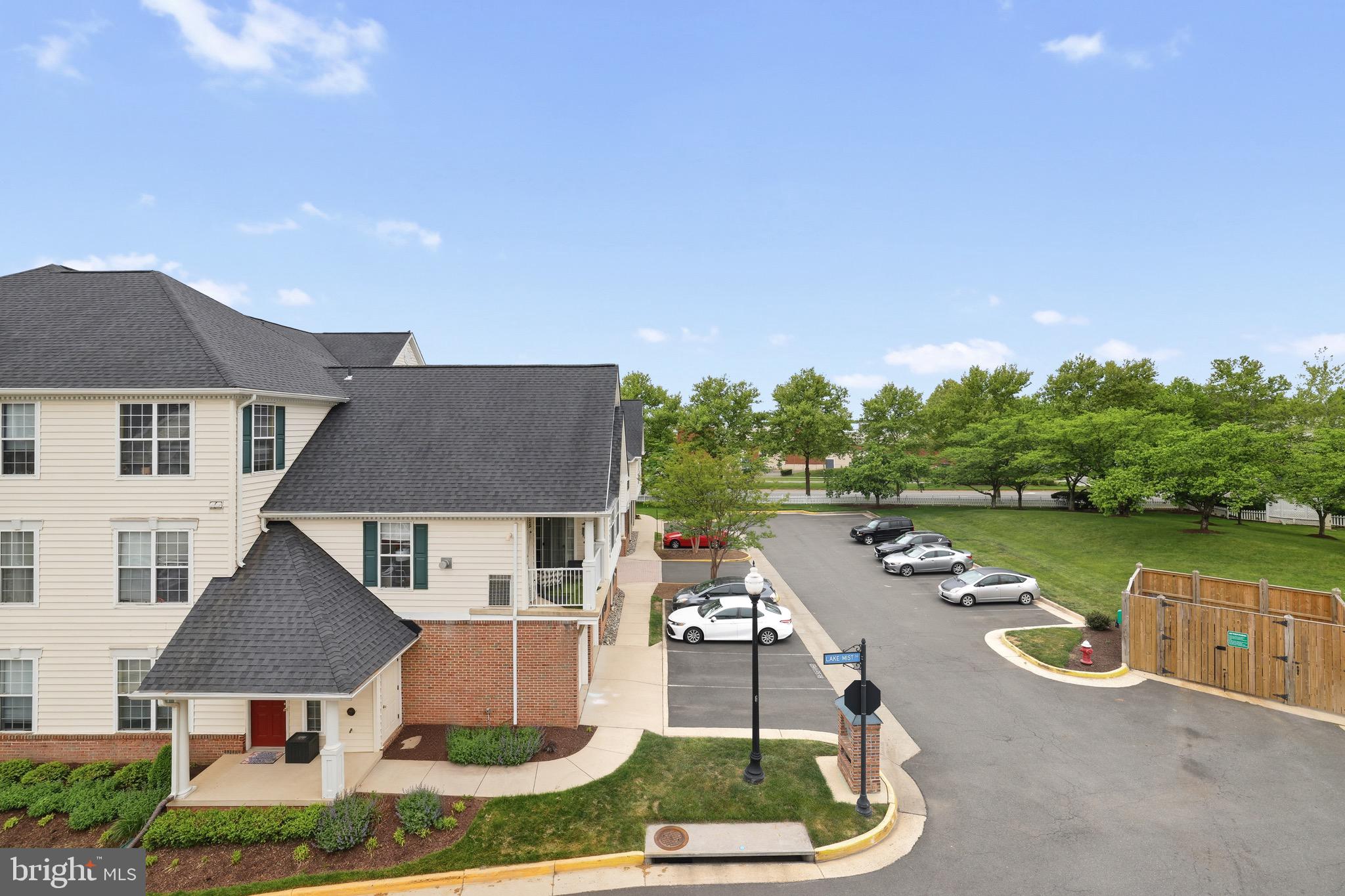 25340 LAKE MIST 304