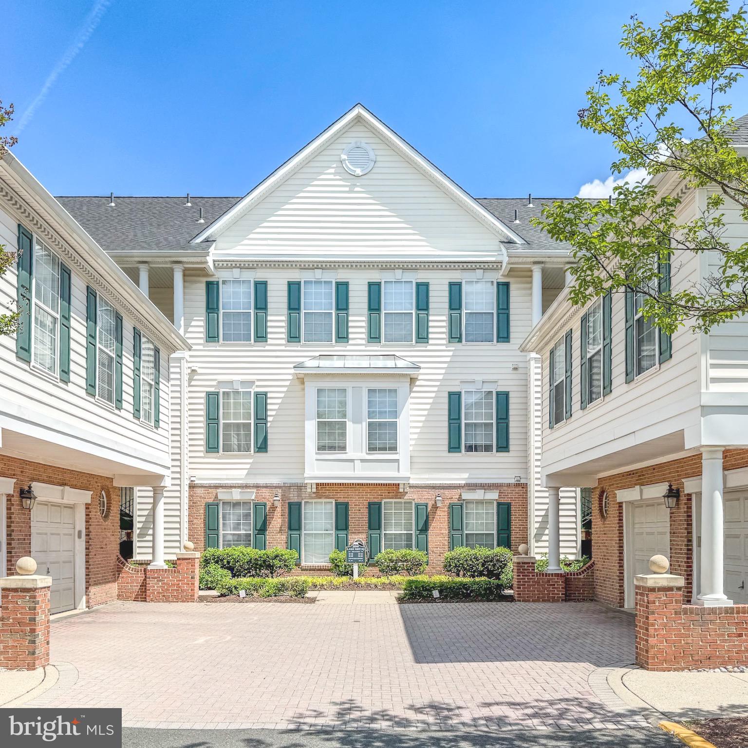 25340 LAKE MIST 304