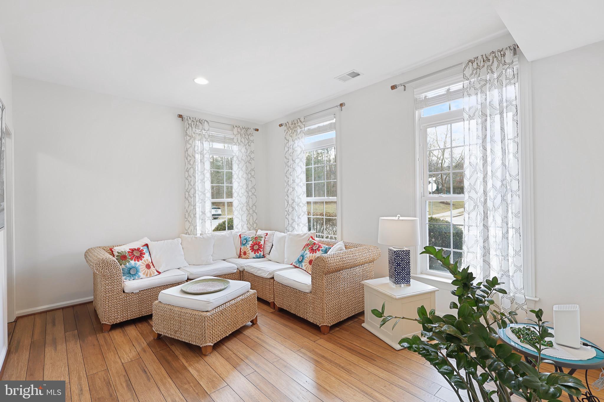 22476 DINAH PLACE