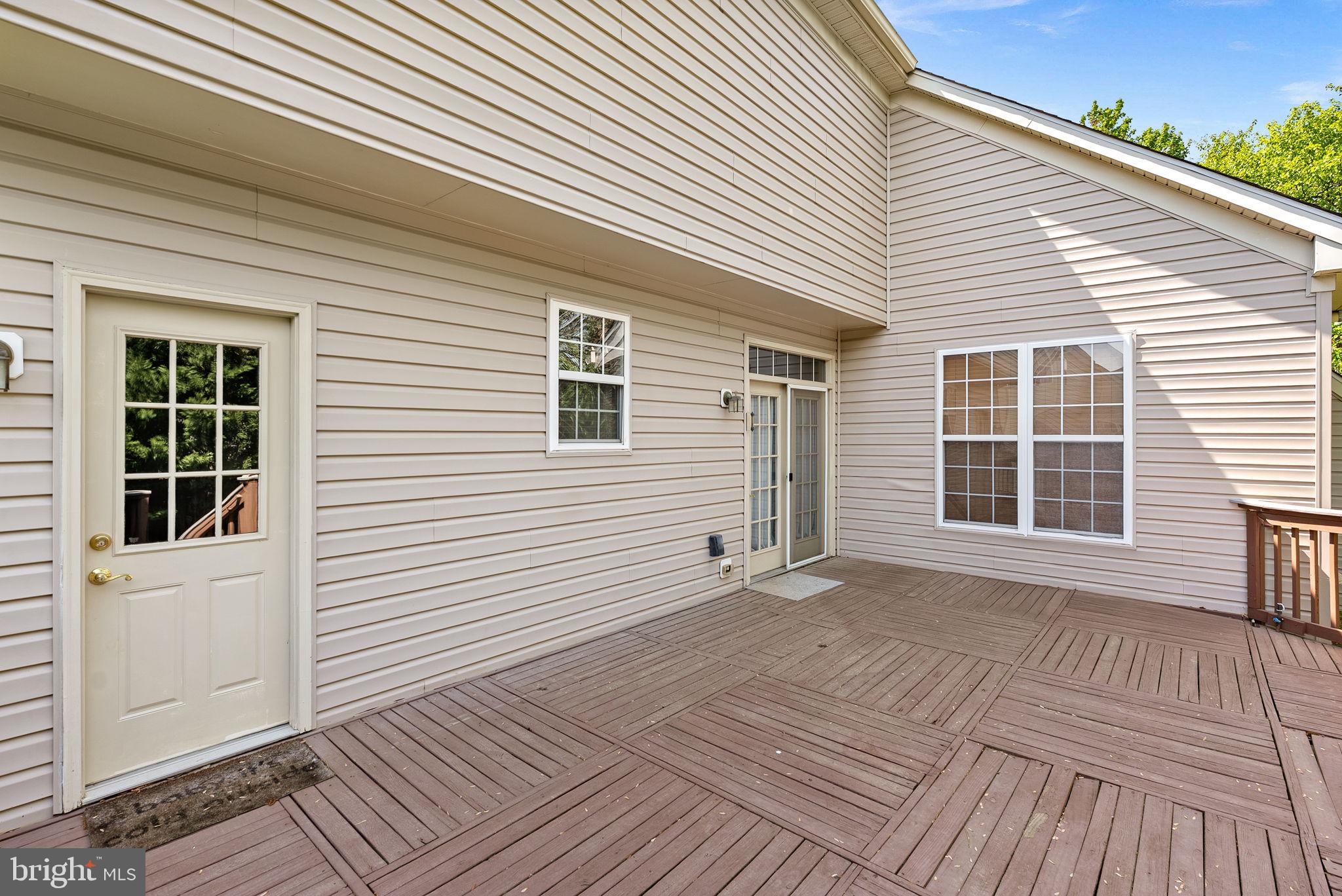 43294 RACHELLE ANN COURT