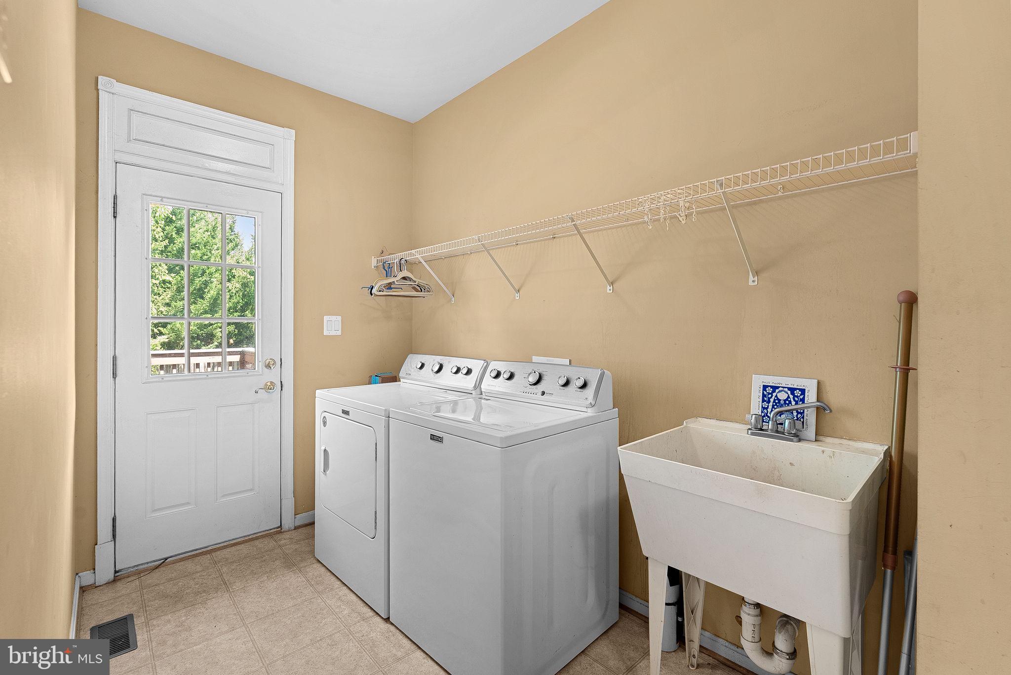 43294 RACHELLE ANN COURT