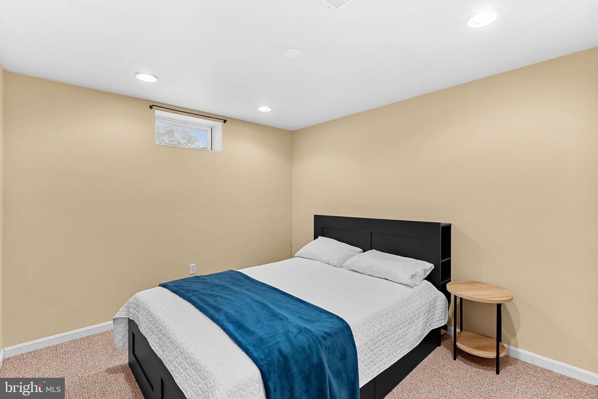 43294 RACHELLE ANN COURT