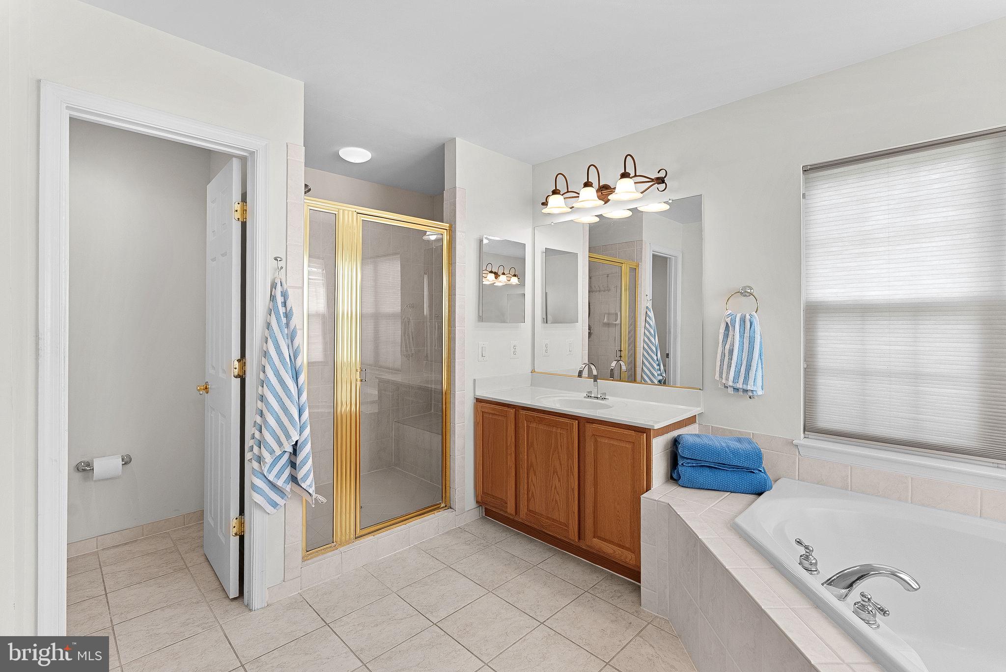 43294 RACHELLE ANN COURT