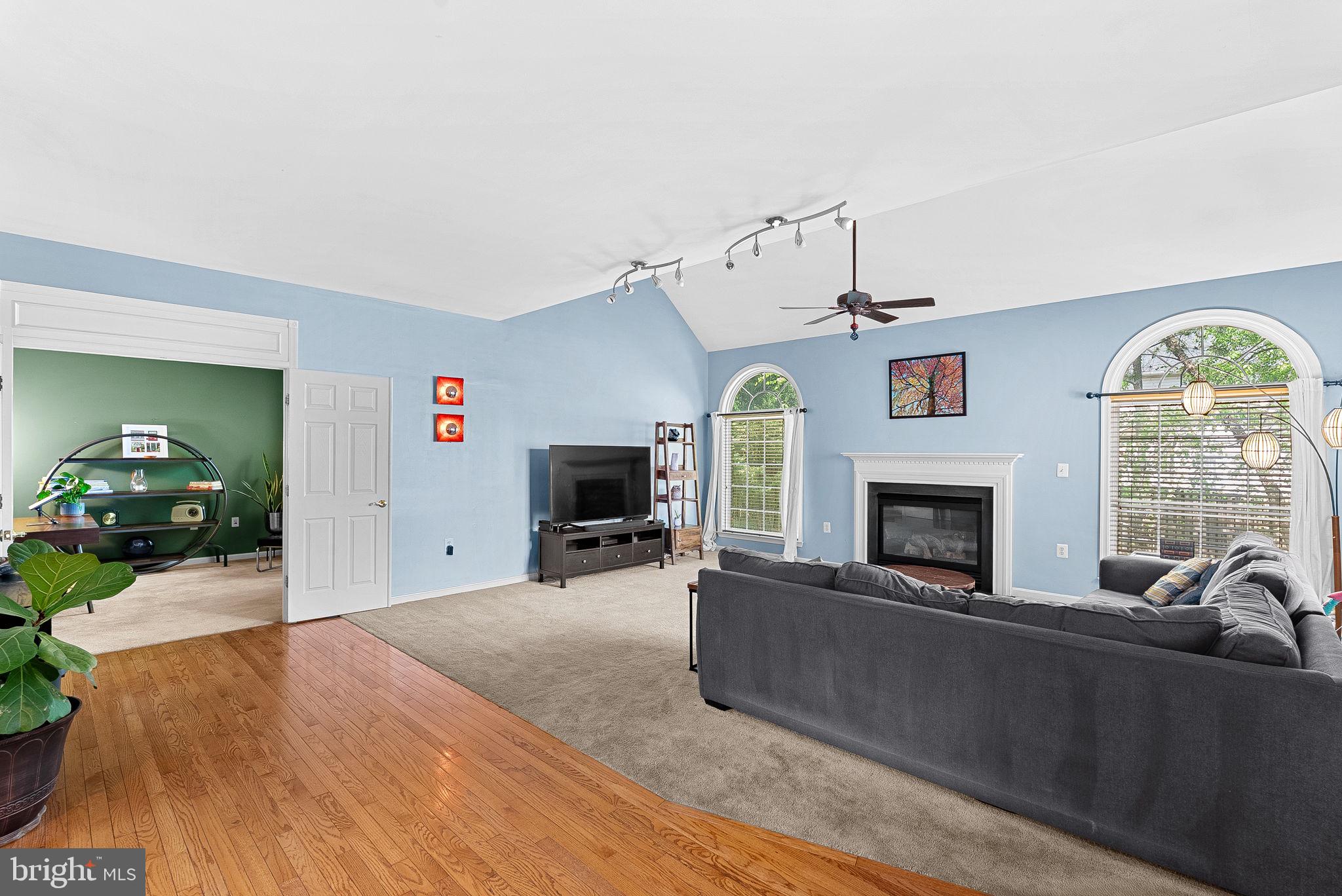 43294 RACHELLE ANN COURT