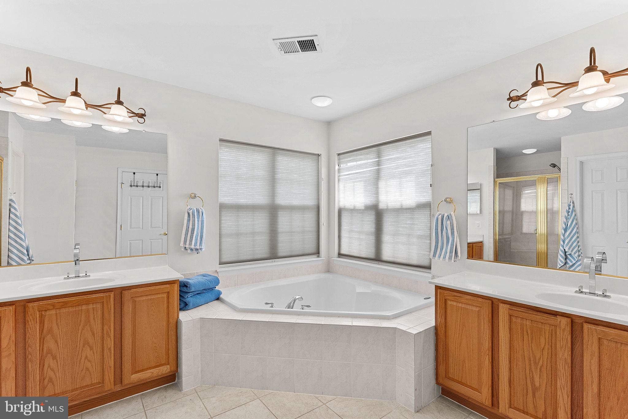 43294 RACHELLE ANN COURT