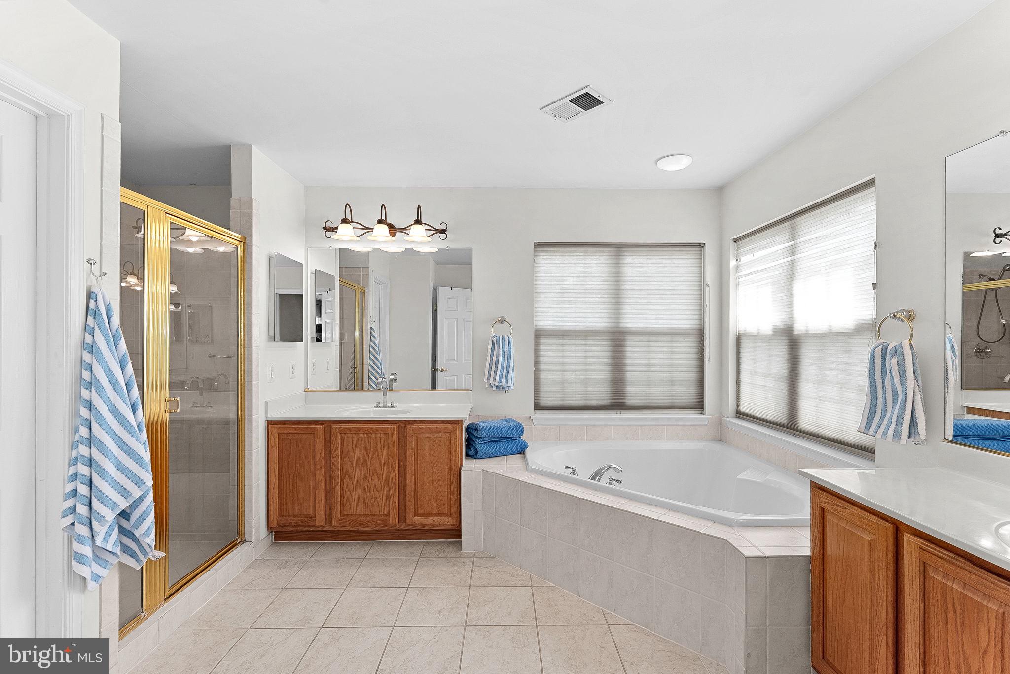 43294 RACHELLE ANN COURT