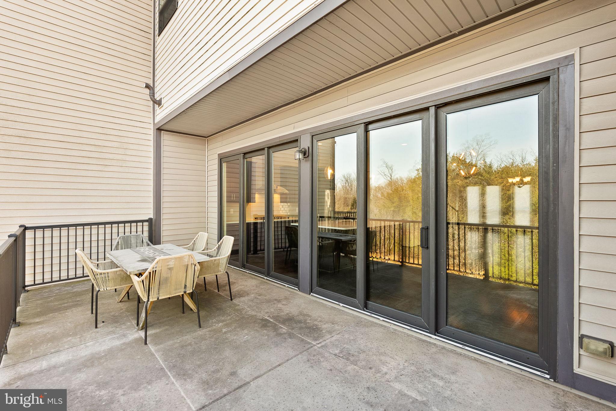 23104 SULLIVANS COVE SQUARE