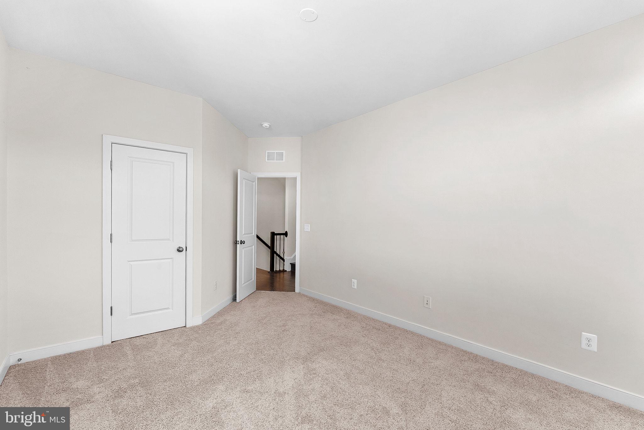 23104 SULLIVANS COVE SQUARE