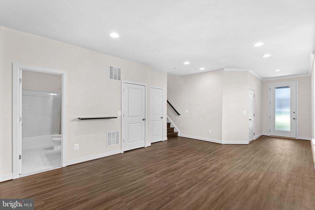 23104 SULLIVANS COVE SQUARE