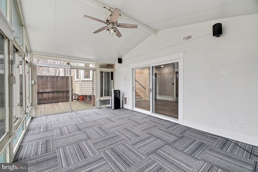 24 LIPSCOMB COURT