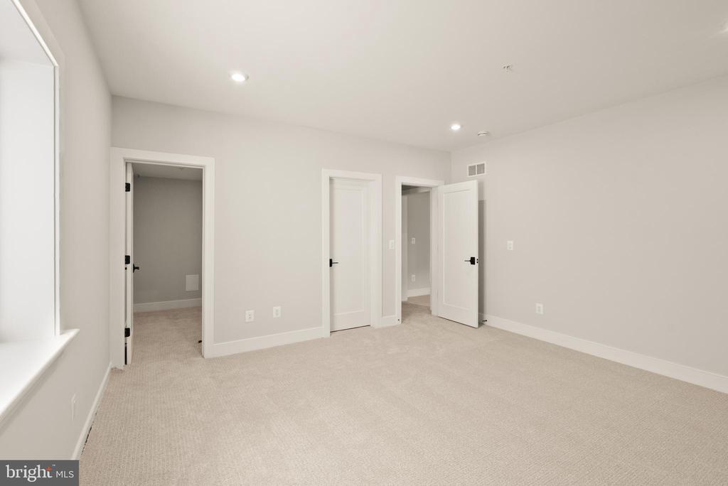 16043 KEYMER HILL COURT