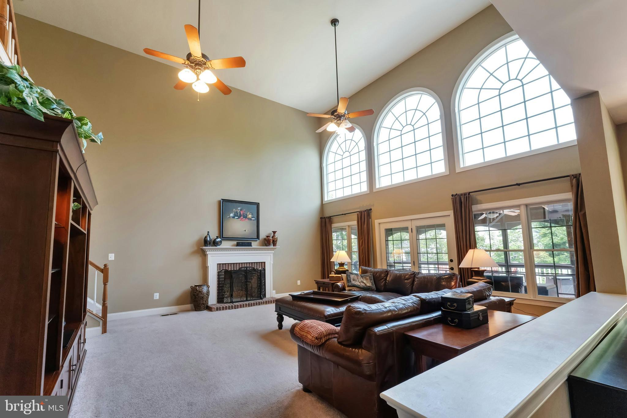 20258 KENTUCKY OAKS COURT