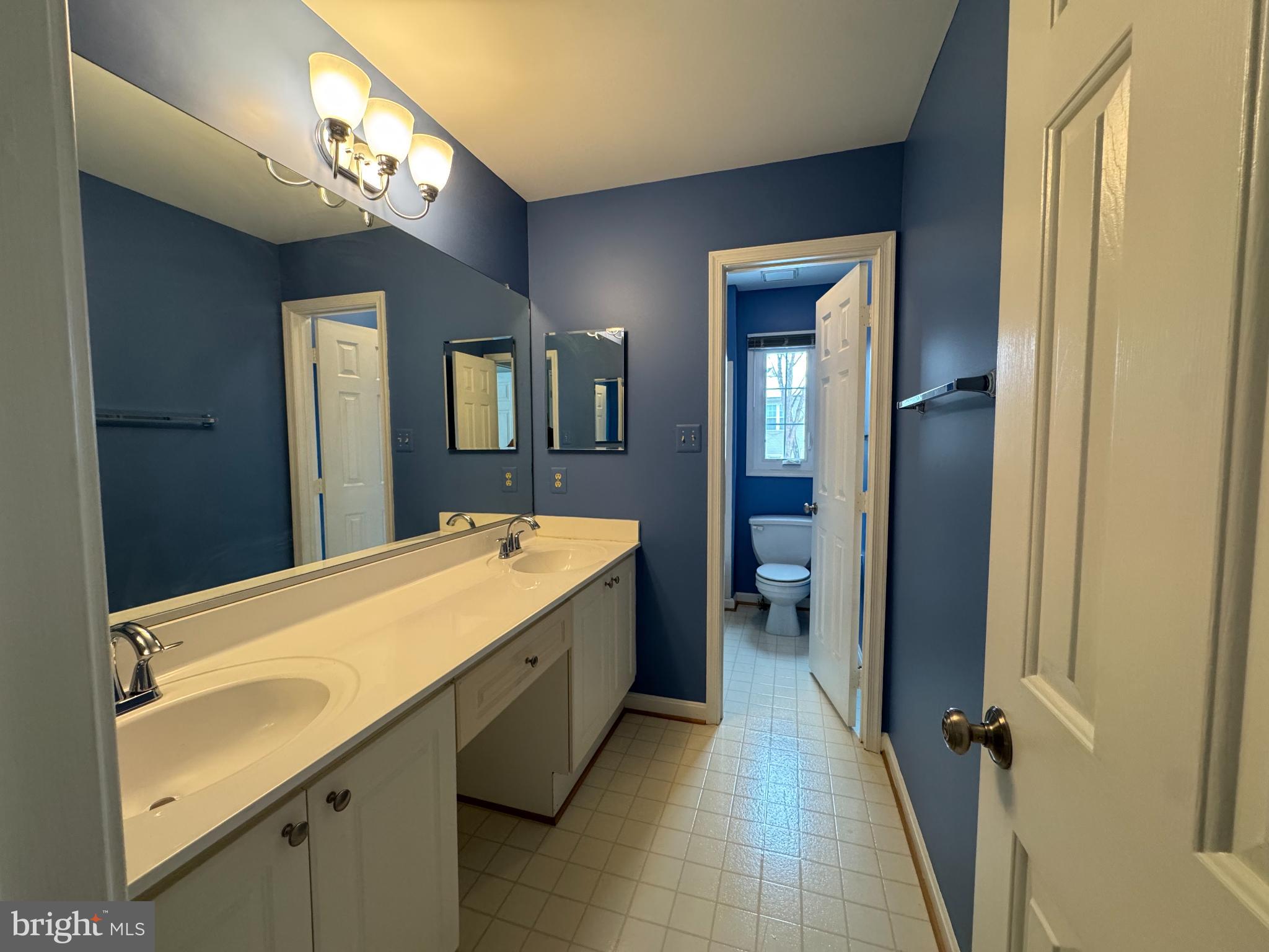 15 LINDEN HILL WAY SW