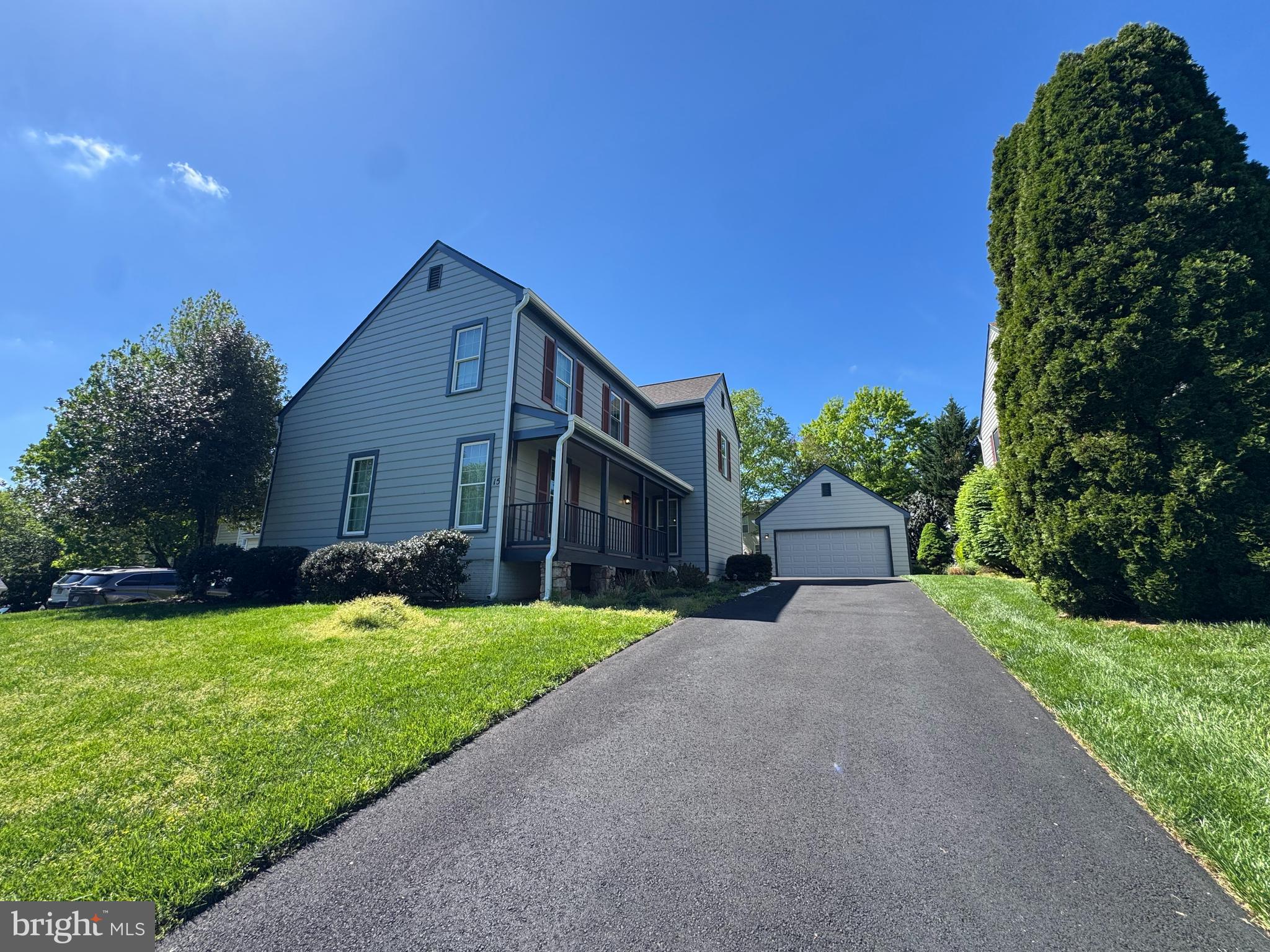 15 LINDEN HILL WAY SW