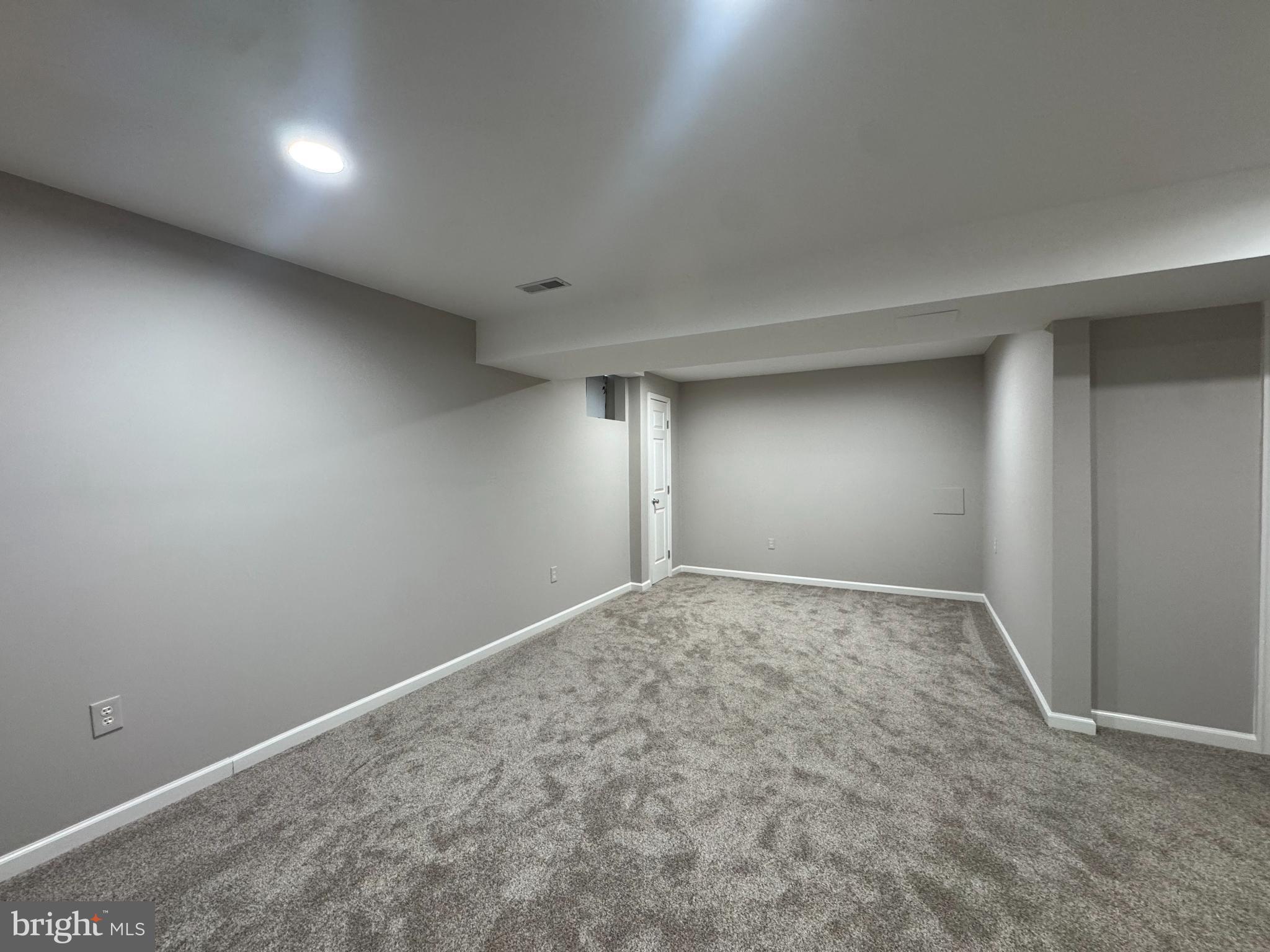 15 LINDEN HILL WAY SW