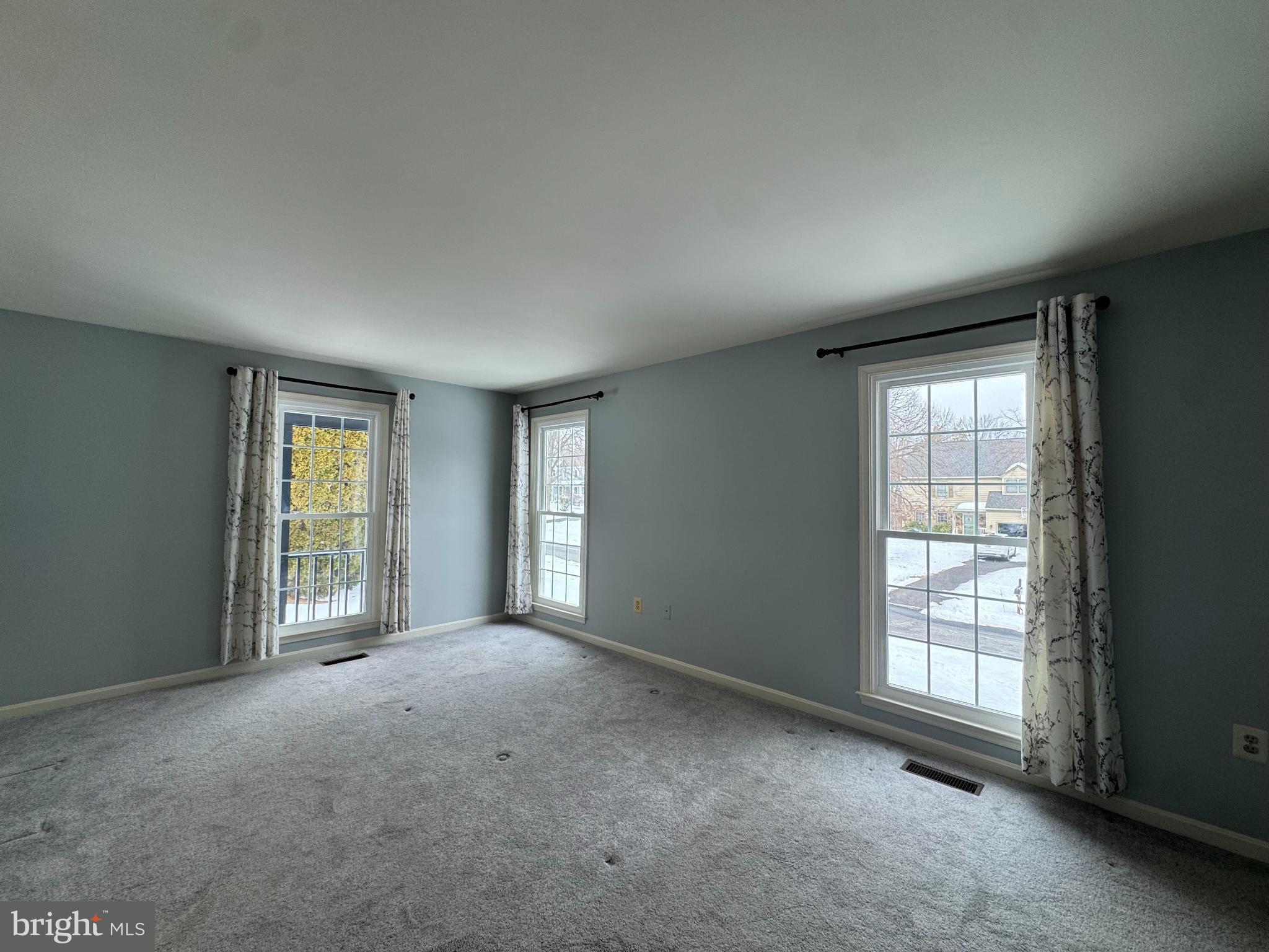 15 LINDEN HILL WAY SW