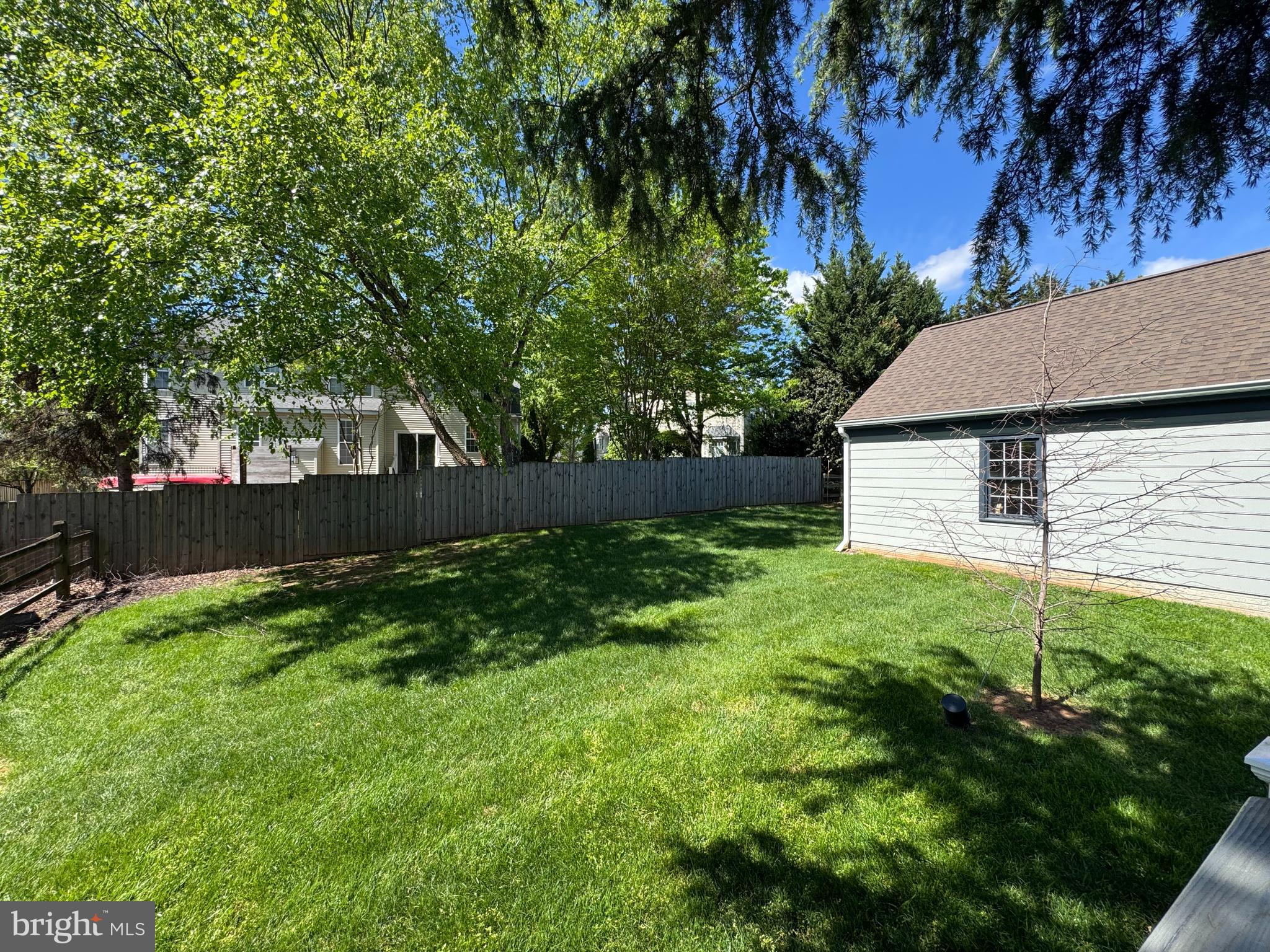 15 LINDEN HILL WAY SW
