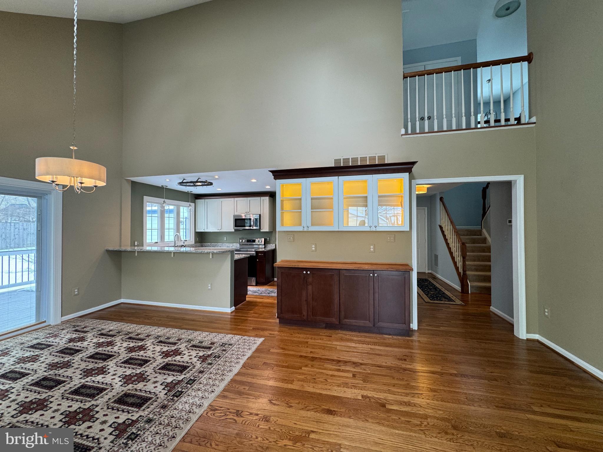 15 LINDEN HILL WAY SW