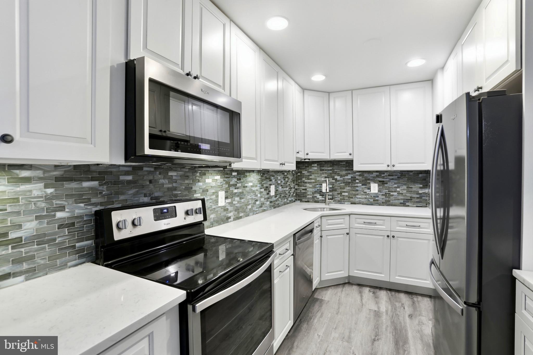 141 N FILLMORE AVENUE N 10