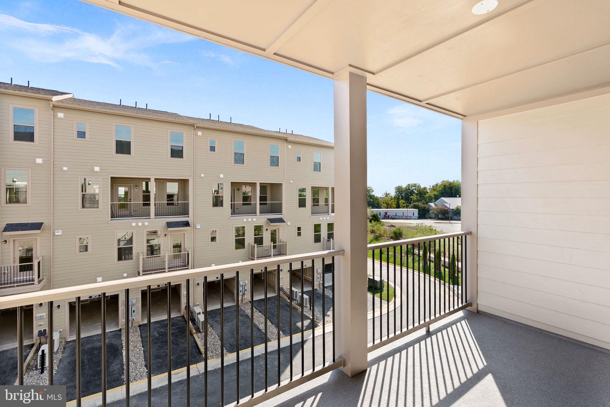 19712 MISTY MOSS SQUARE