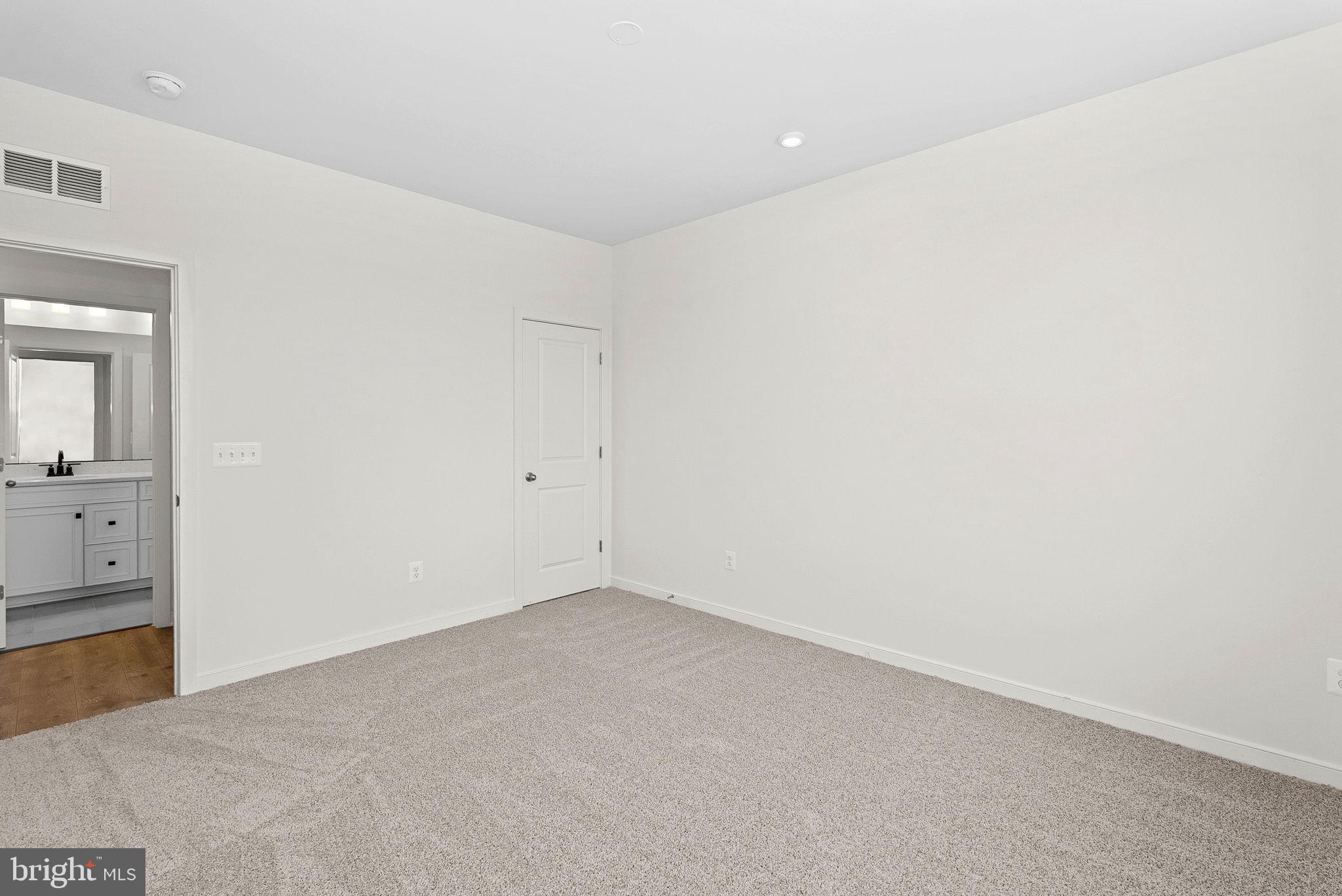 19712 MISTY MOSS SQUARE