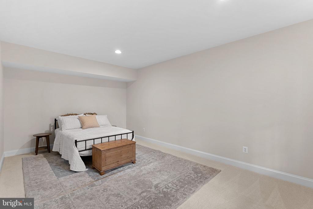 19033 QUIVER RIDGE DRIVE