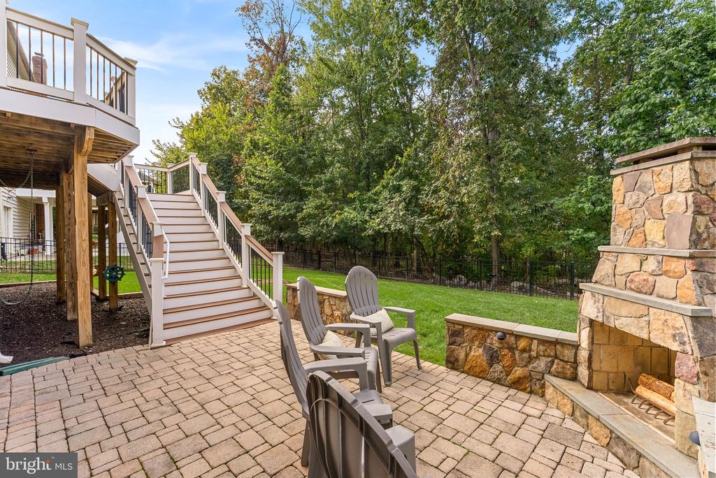 19033 QUIVER RIDGE DRIVE