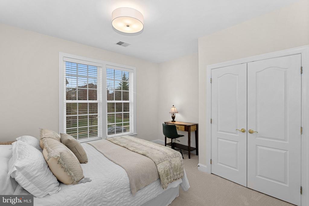 19033 QUIVER RIDGE DRIVE