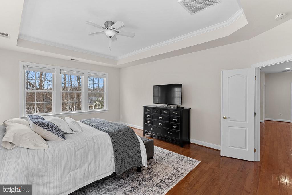 19033 QUIVER RIDGE DRIVE