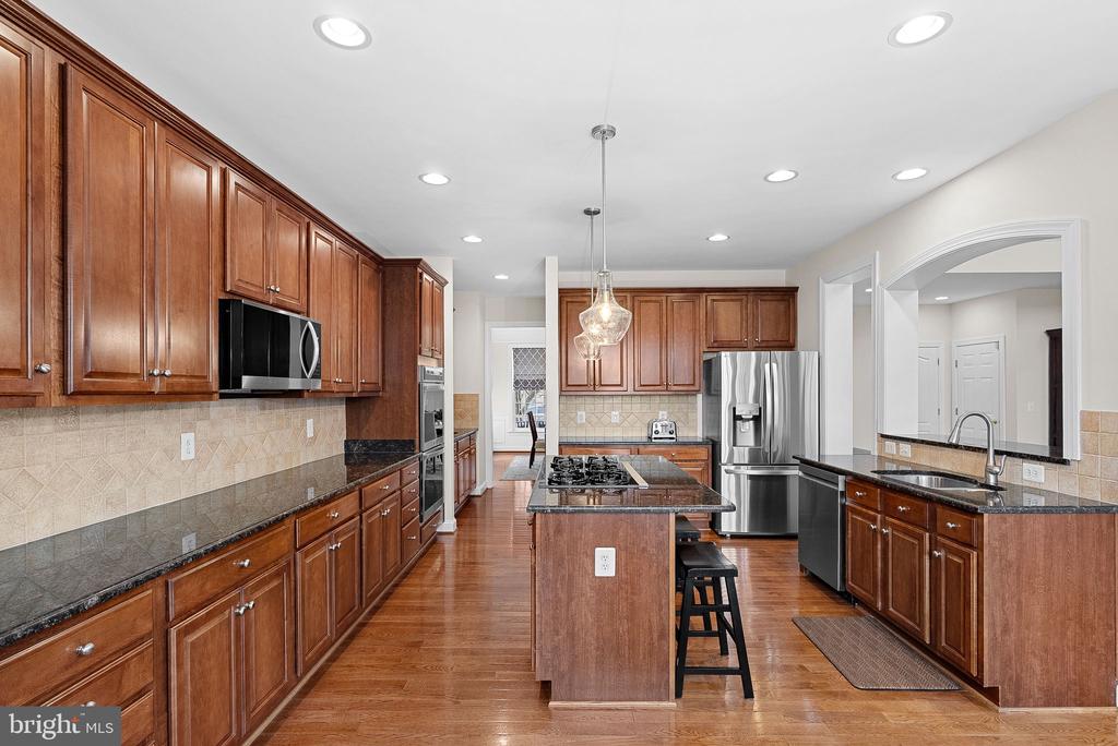 19033 QUIVER RIDGE DRIVE