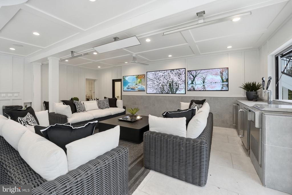 40631 LENAH RUN CIRCLE