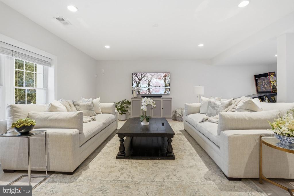 40631 LENAH RUN CIRCLE