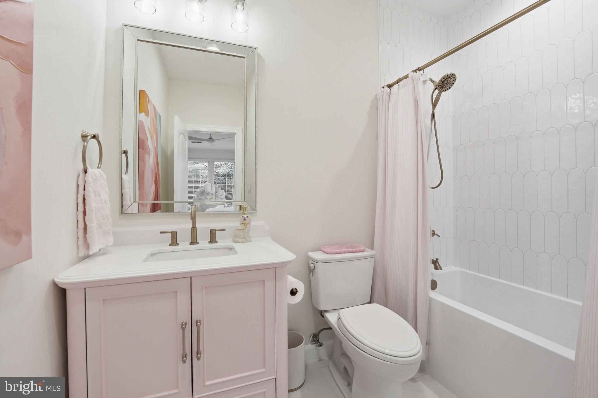 40631 LENAH RUN CIRCLE