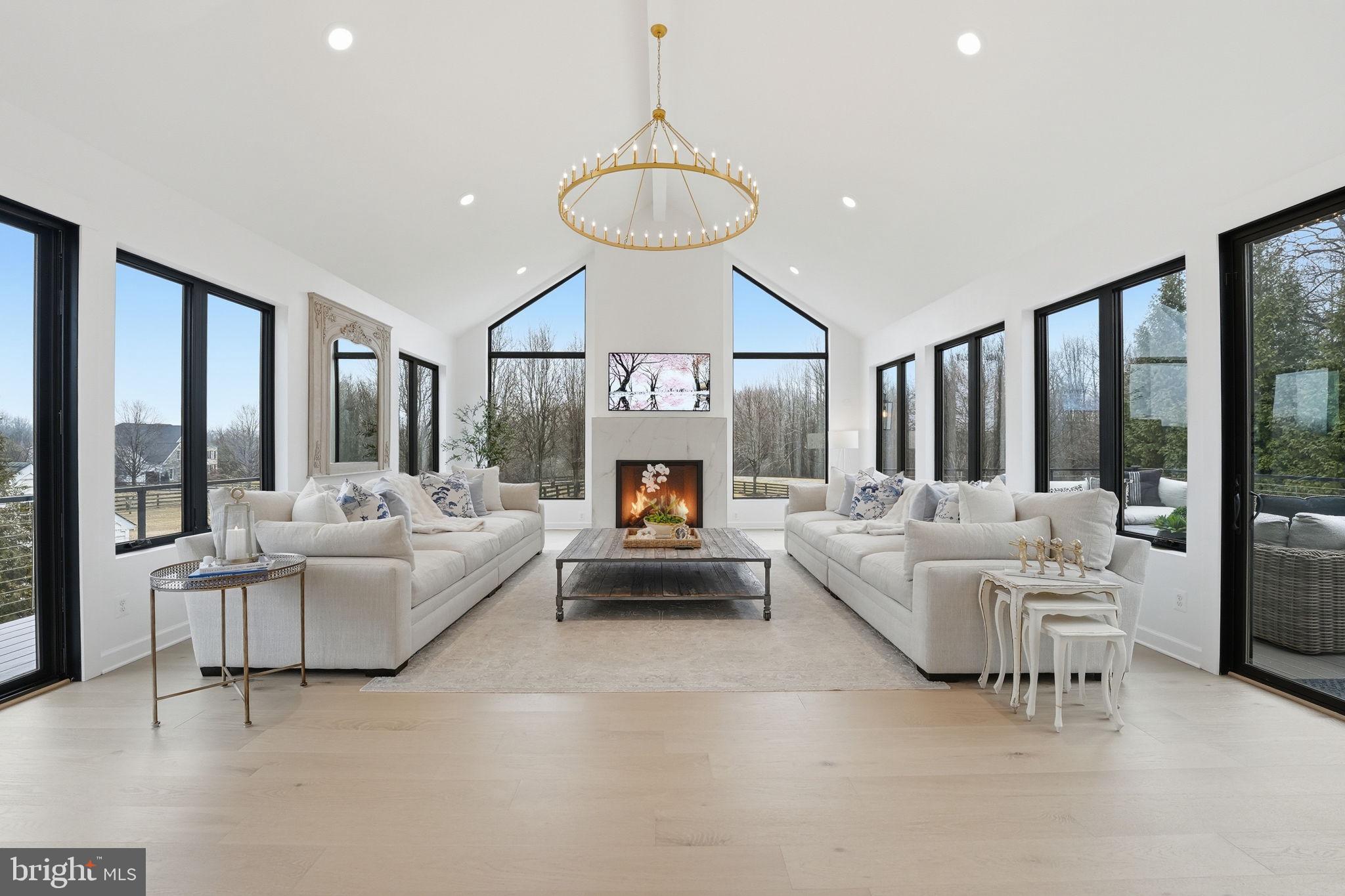 40631 LENAH RUN CIRCLE