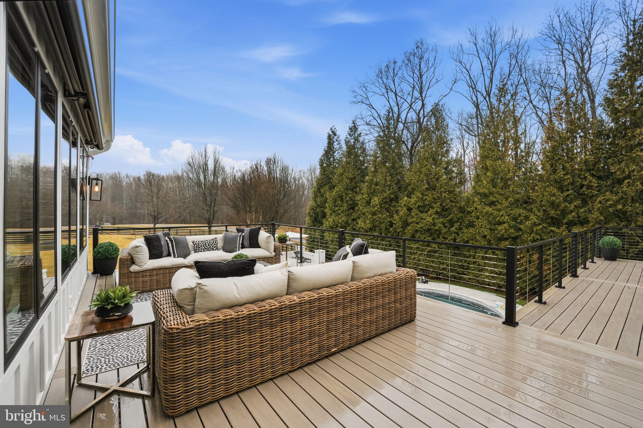 40631 LENAH RUN CIRCLE