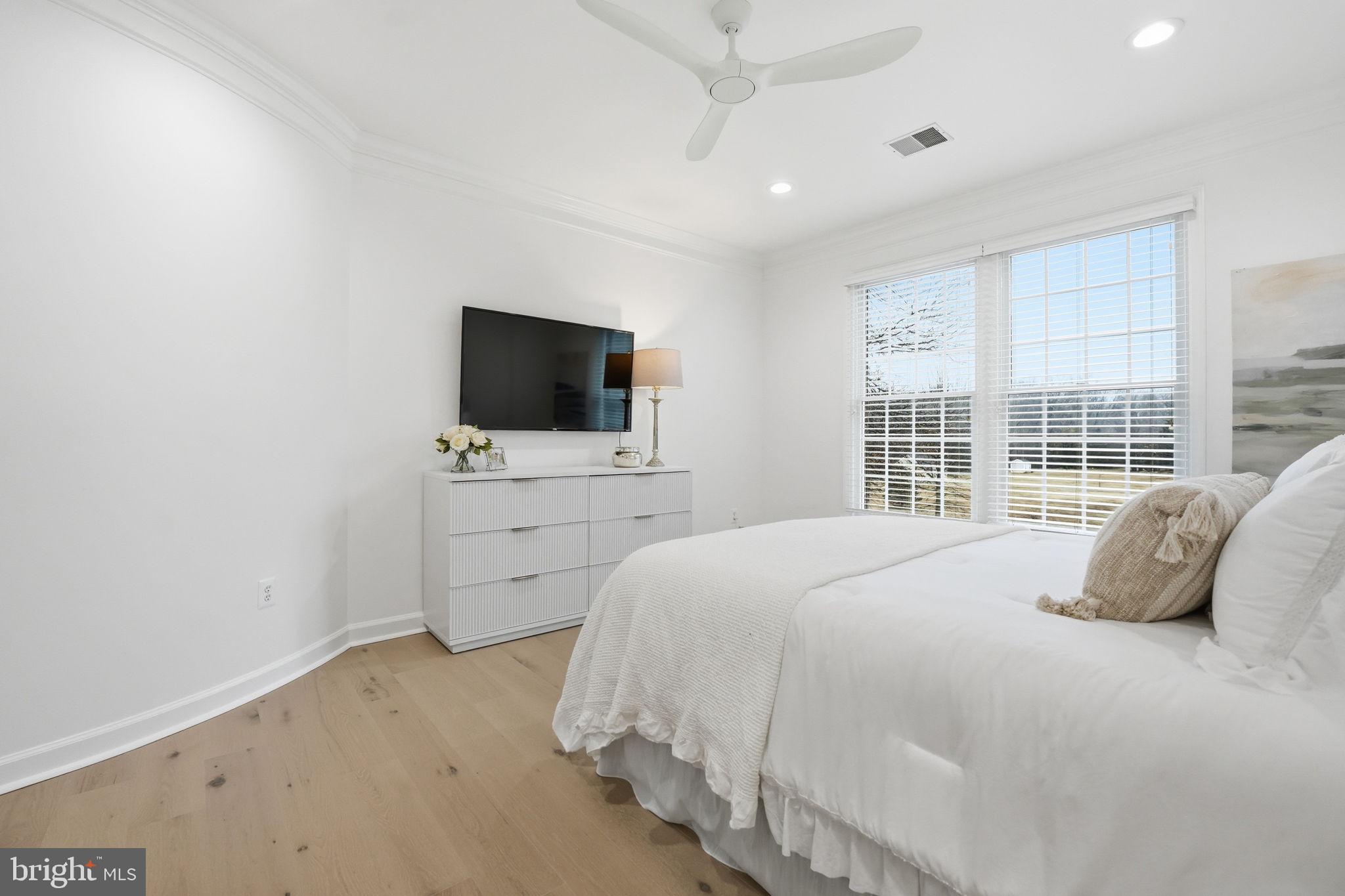 40631 LENAH RUN CIRCLE