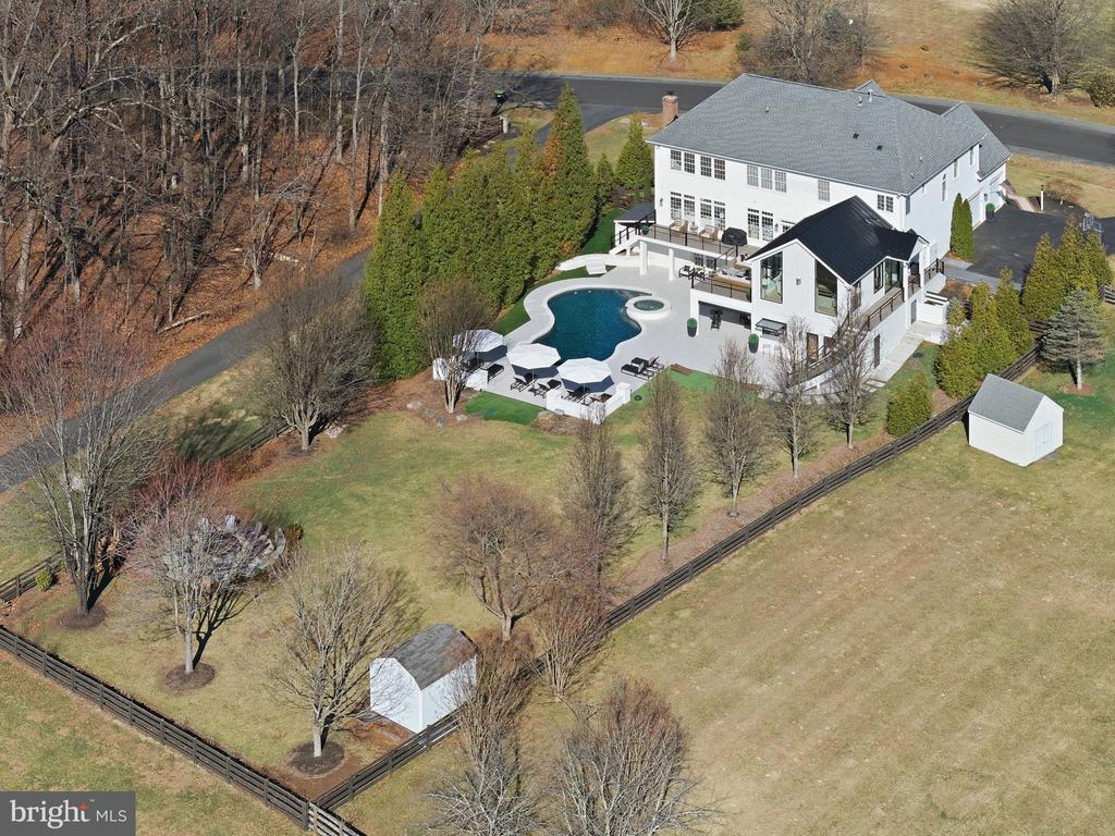 40631 LENAH RUN CIRCLE