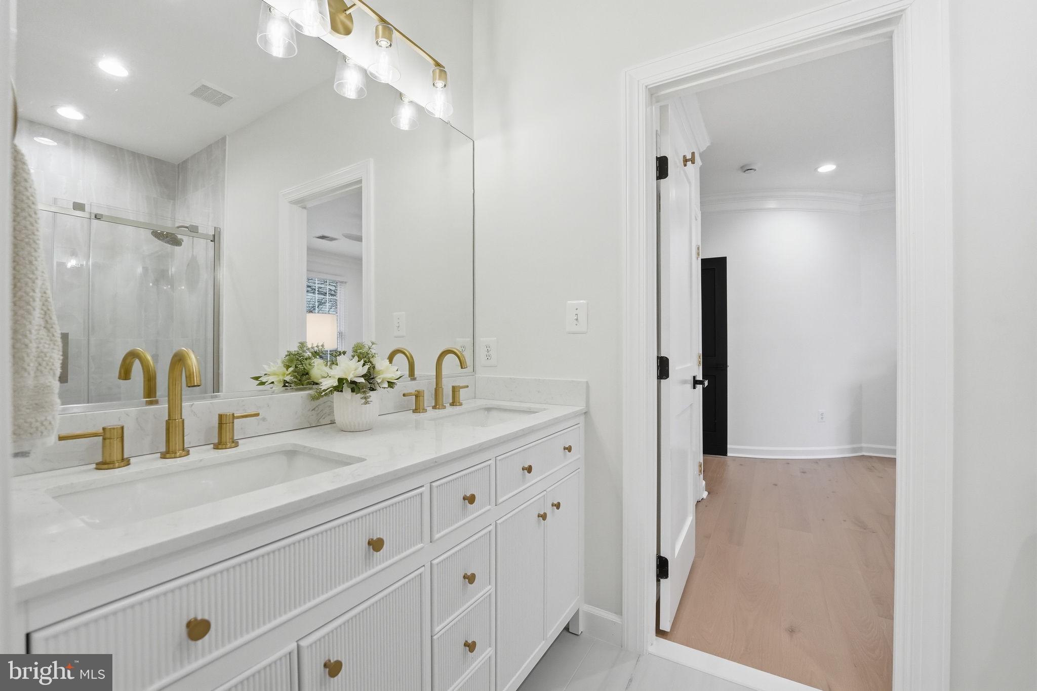 40631 LENAH RUN CIRCLE