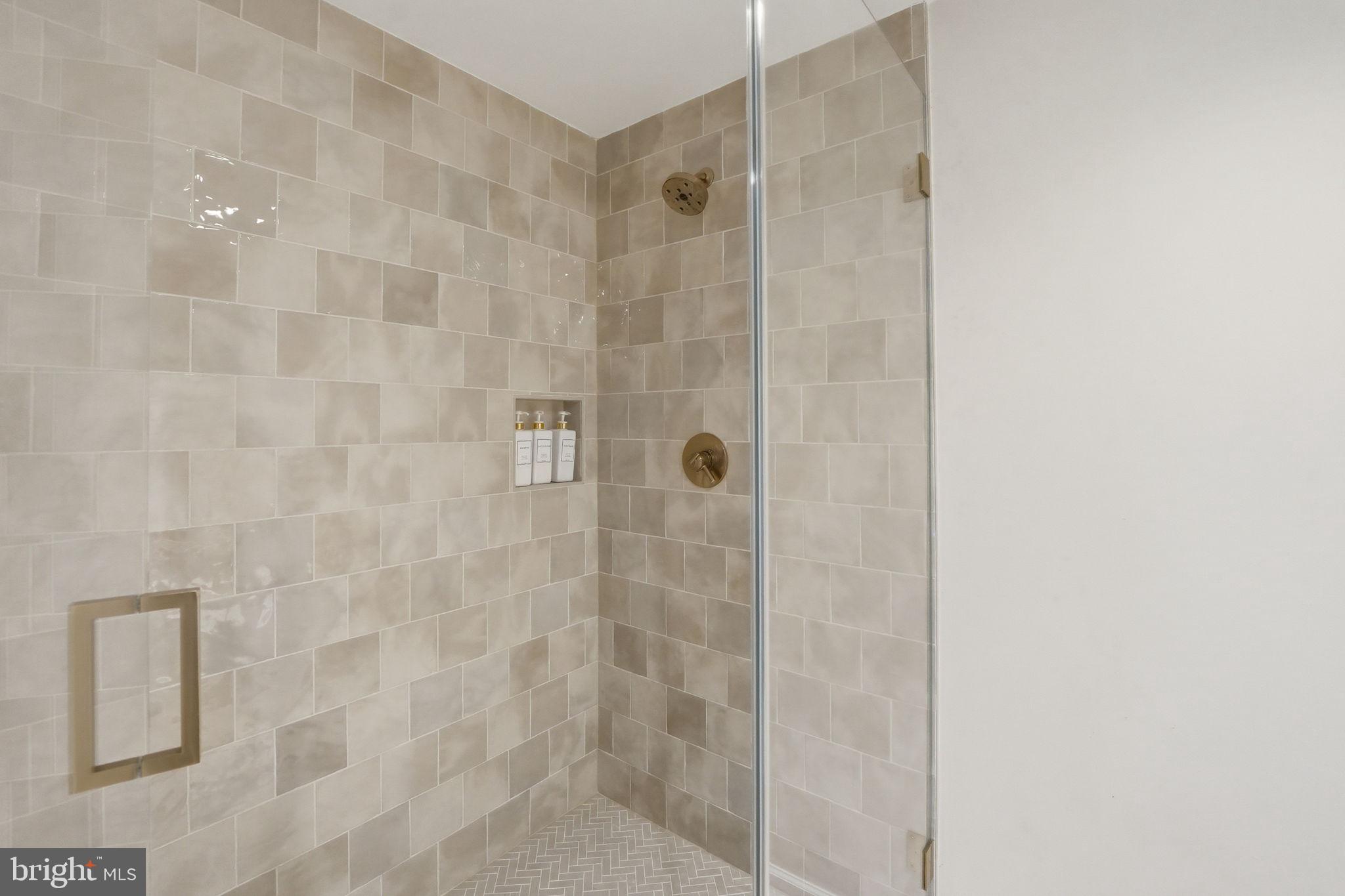 40631 LENAH RUN CIRCLE