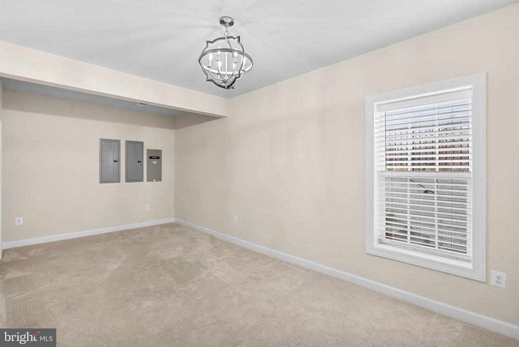35639 CREEKS EDGE LANE