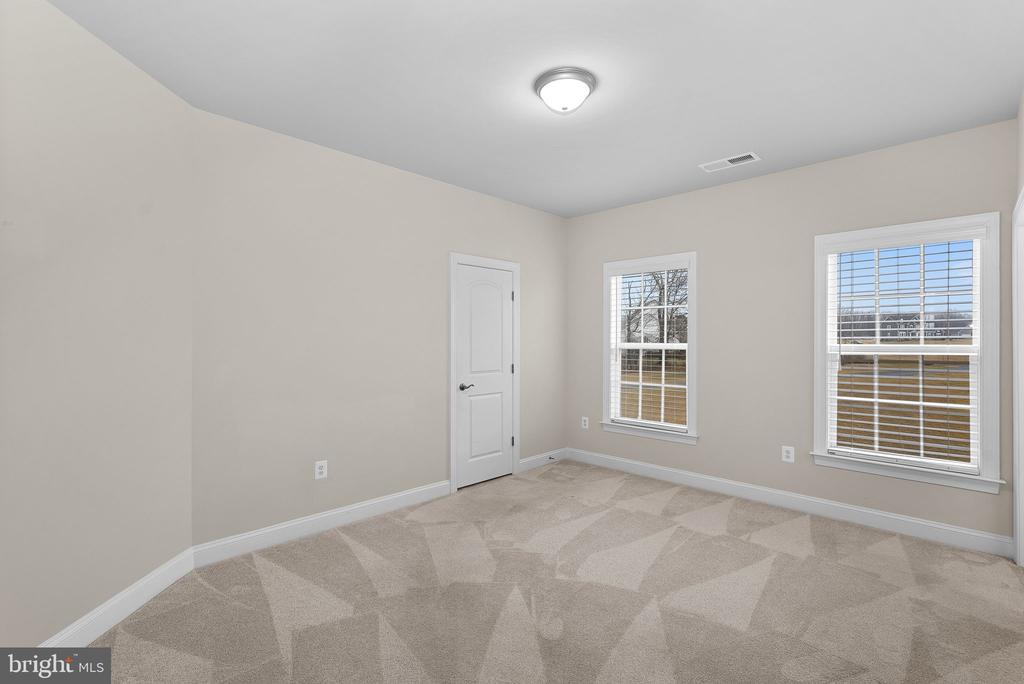 35639 CREEKS EDGE LANE