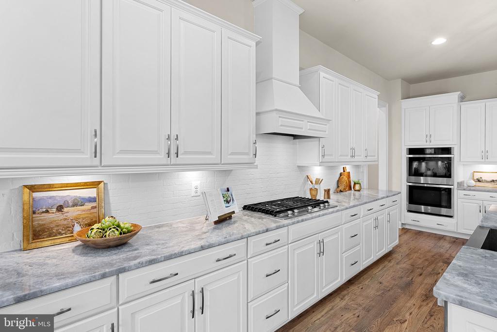 35639 CREEKS EDGE LANE